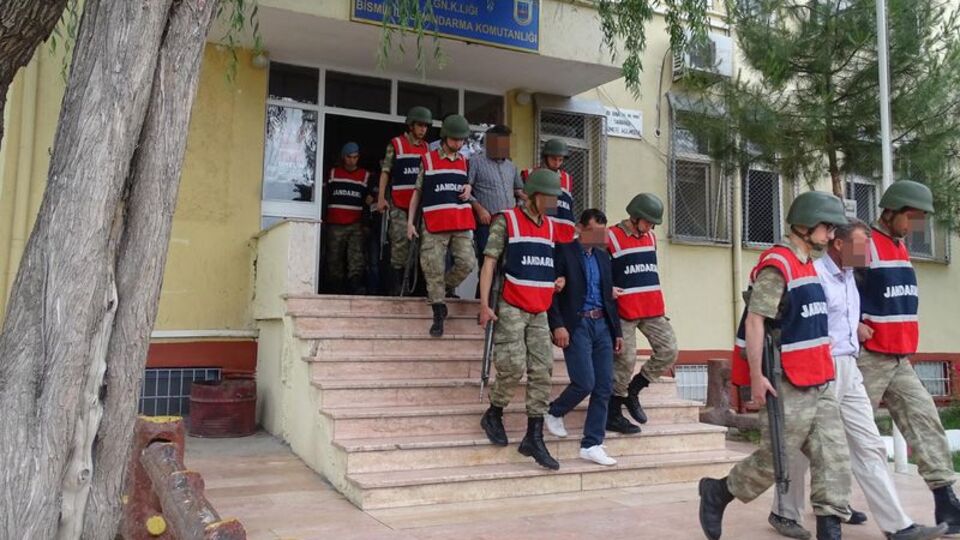 DBP İlçe Eş Başkanı dahil 12 gözaltı