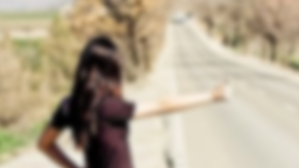 Kuşadası'nda otostop yapan üniversiteli kız bu halde bulundu!