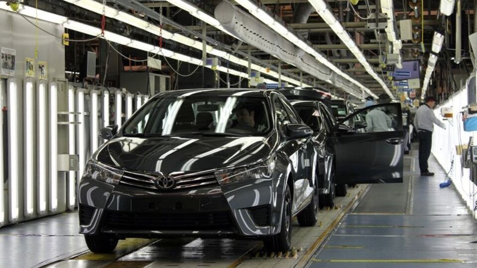 Dünya otomobil devi Türkiye üretimine ara veriyor!