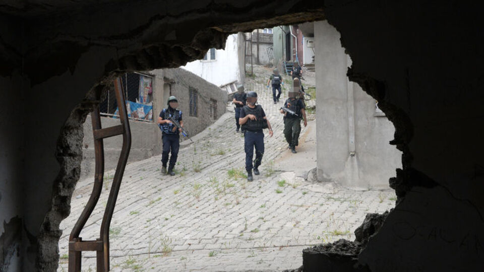 İki ilde 21 PKK'lı öldürüldü