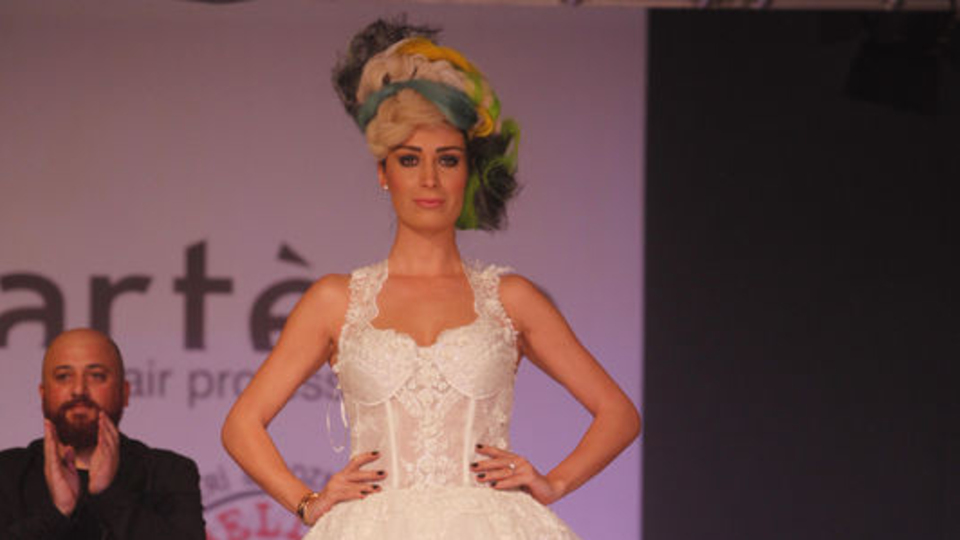 Irmak Atuk'tan saç şov