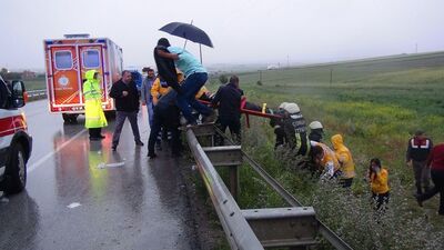 Çorum'da otobüs devrildi: 21 yaralı