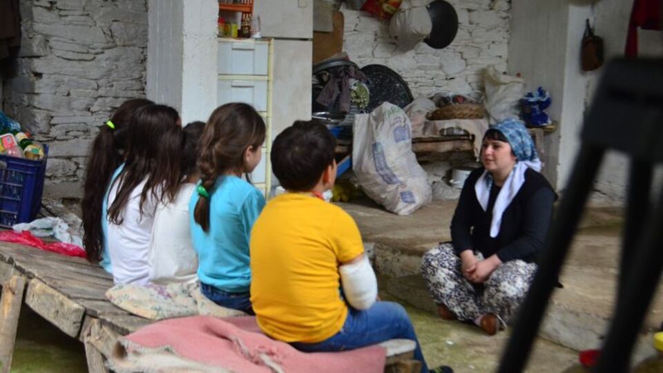 86 yaşındaki öğretmene öğrencisinden 'vefa' belgeseli!