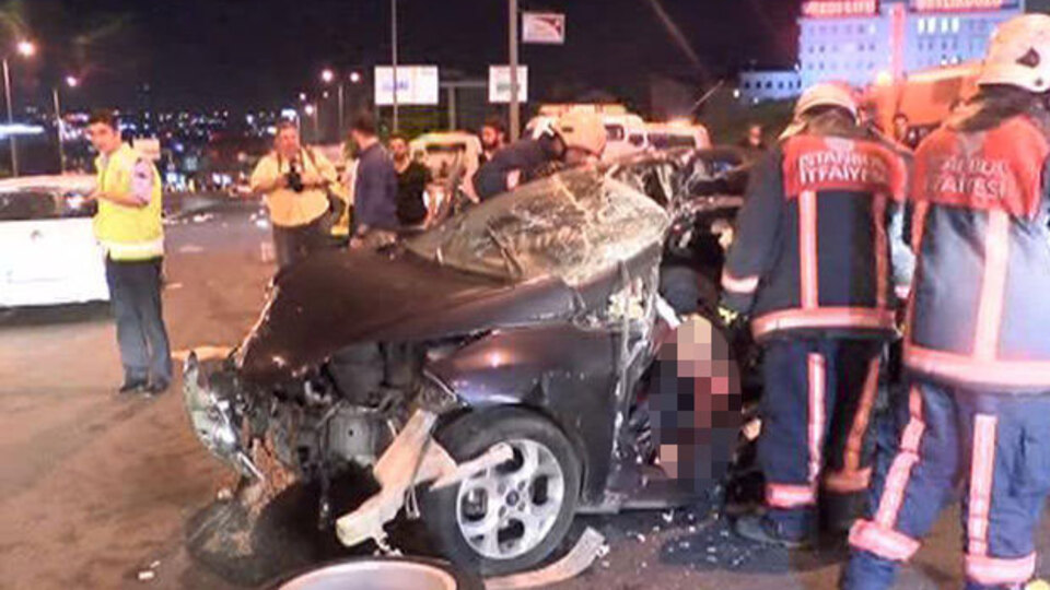 Beylikdüzü'nde feci kaza: 1 ölü, 3 yaralı!