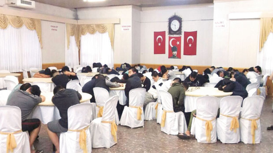 Dolandırmak için binlerce km geldiler