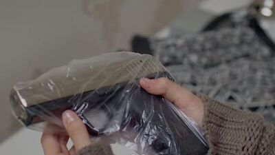 Defne yine rahat durmuyor!