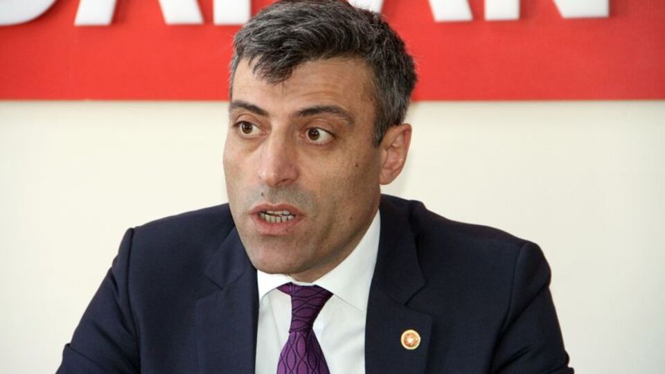 "Bu millet hiçbir zaman şantajlara boyun eğmez"