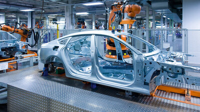 Üretimi durdurmak zorunda kaldı