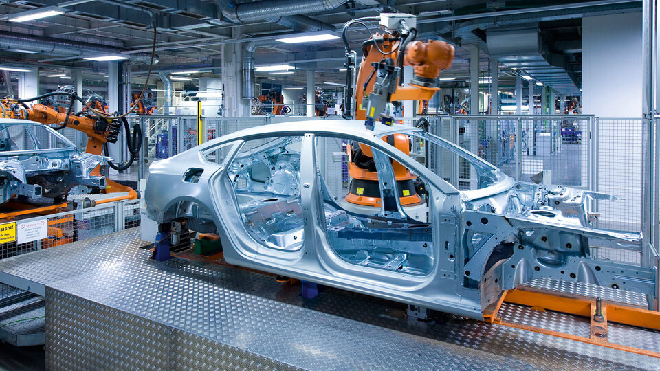 Üretimi durdurmak zorunda kaldı