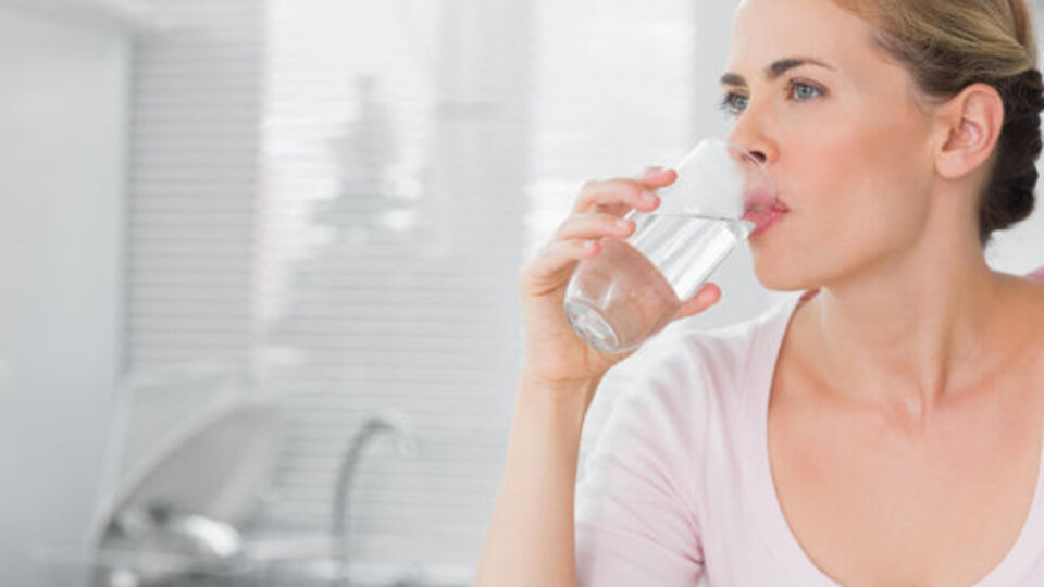 Oruç tutacak kişiler ne kadar su içmeli?