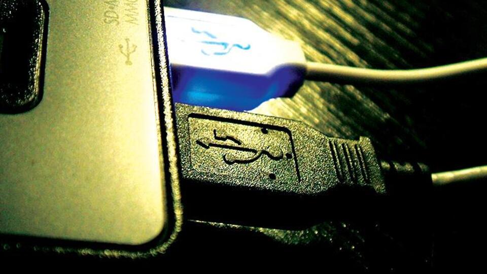 Emniyet'te 'casus yazılım' operasyonu