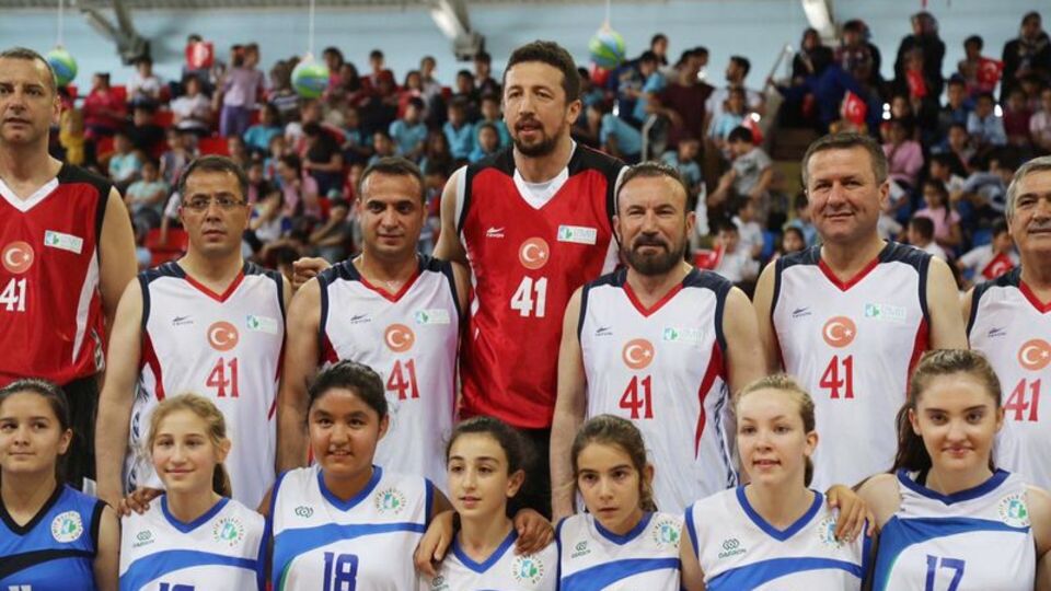 Türkoğlu'ndan 5 bin top!