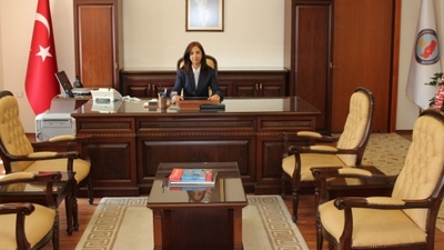 Türkiye'nin dördüncü kadın valisi oldu!