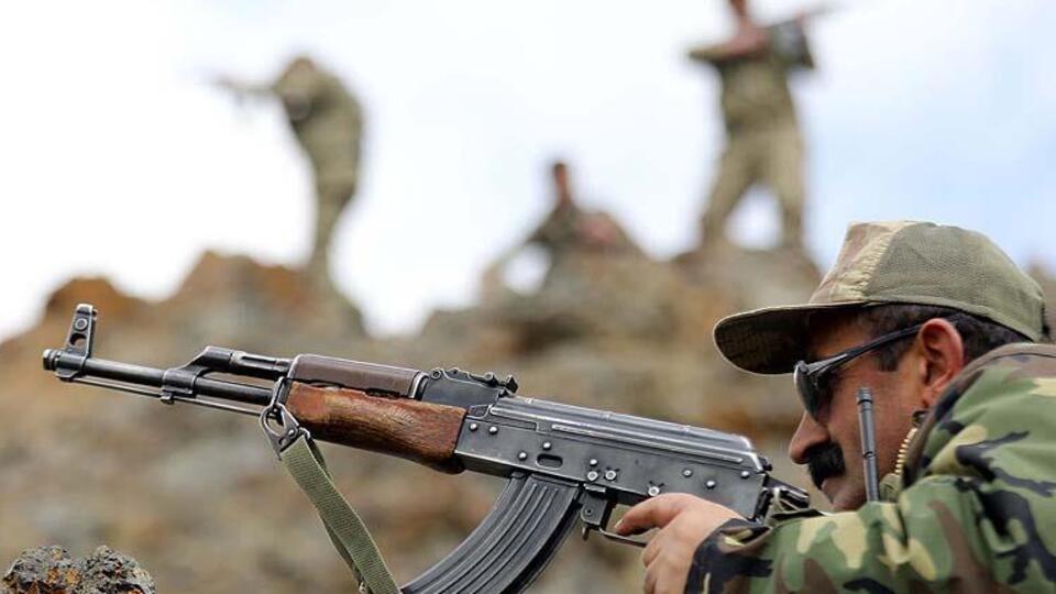 Bitlis'te bir köy korucusu hayatını kaybetti