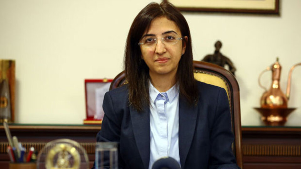 Kararnamede Doğu-Batı etkisi!