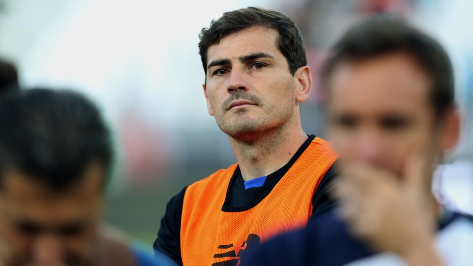 Casillas zirvede!