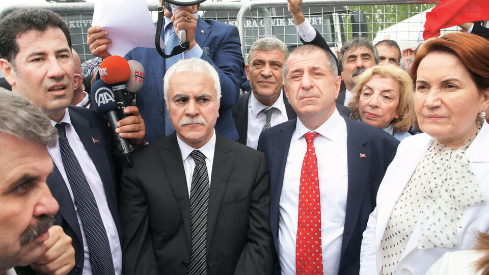 MHP'de muhaliflerin yeni formülü