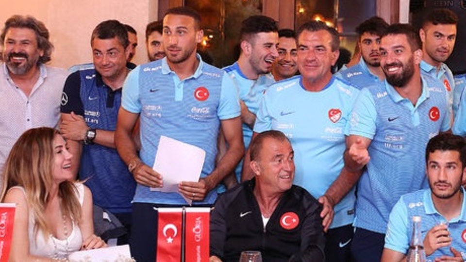 Ayla Çelik'ten Milli Takım'a sürpriz