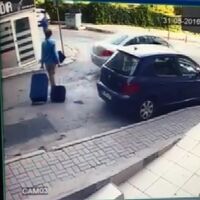 Taşıdığı 3’üncü bavulun sırrı