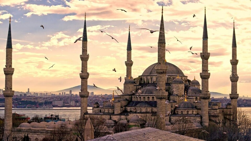 İstanbul Müftüsü: İsteyen 10 gün camide kalabilir