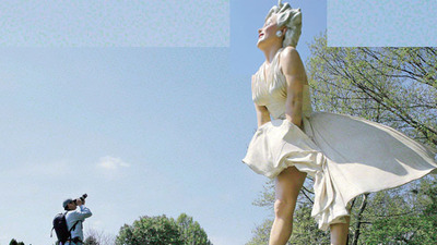 Ne çekti şu heykeller!