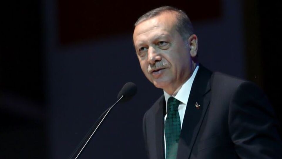 Erdoğan'dan taksi durağına ziyaret