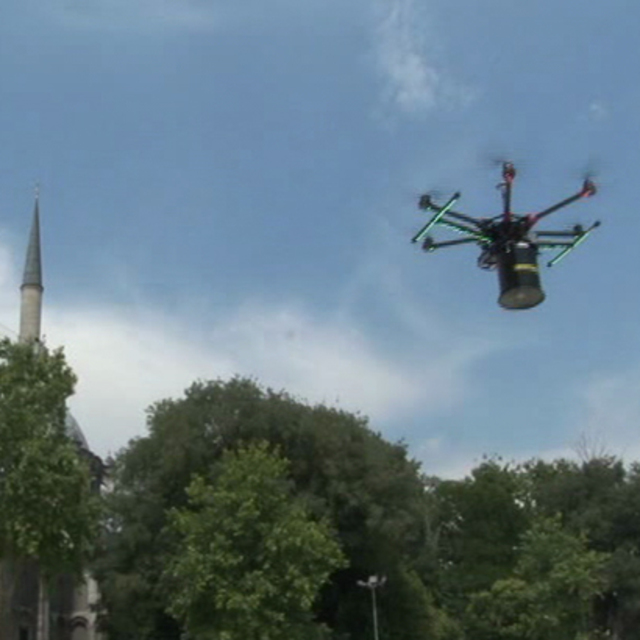 Vatandaşlar sahura 'drone'lu davul ile kalkacak