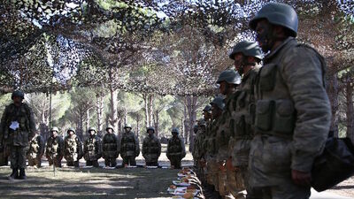 Asker duasına 'Tanrı' itirazı