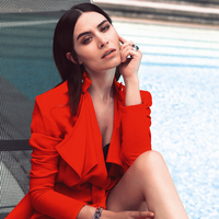 Kendi filmini kendi yapıyor