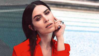 Kendi filmini kendi yapıyor