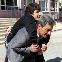 Hediye ve babasının bitmeyen davası! 9 hakim değişti, 2 mahkeme kapandı!