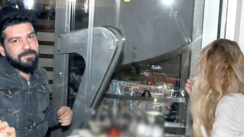 İrem Derici'ye aşk misillemesi