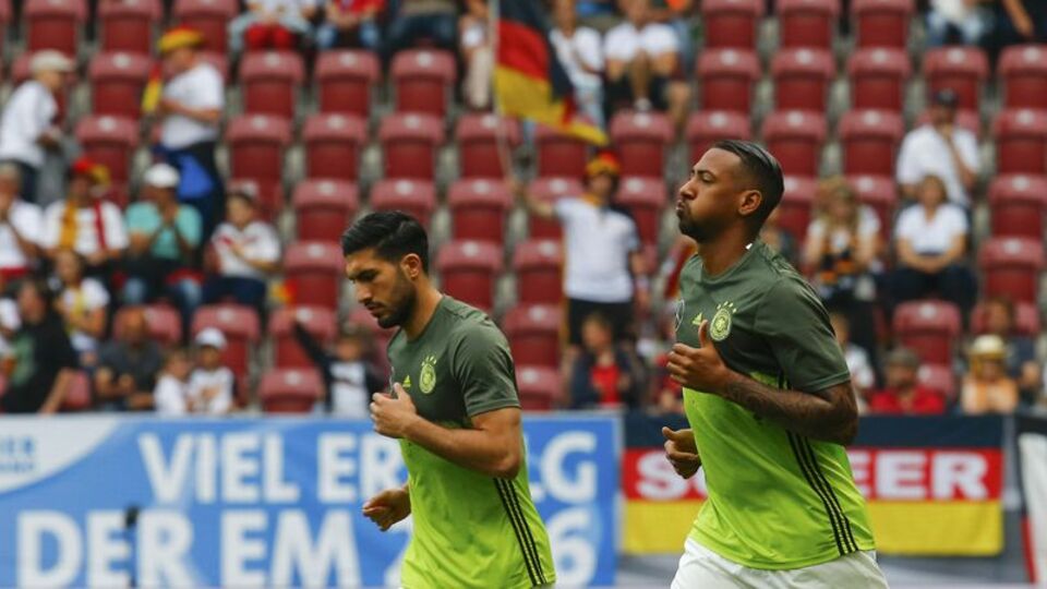 Irkçılığın gölgesinde EURO 2016!