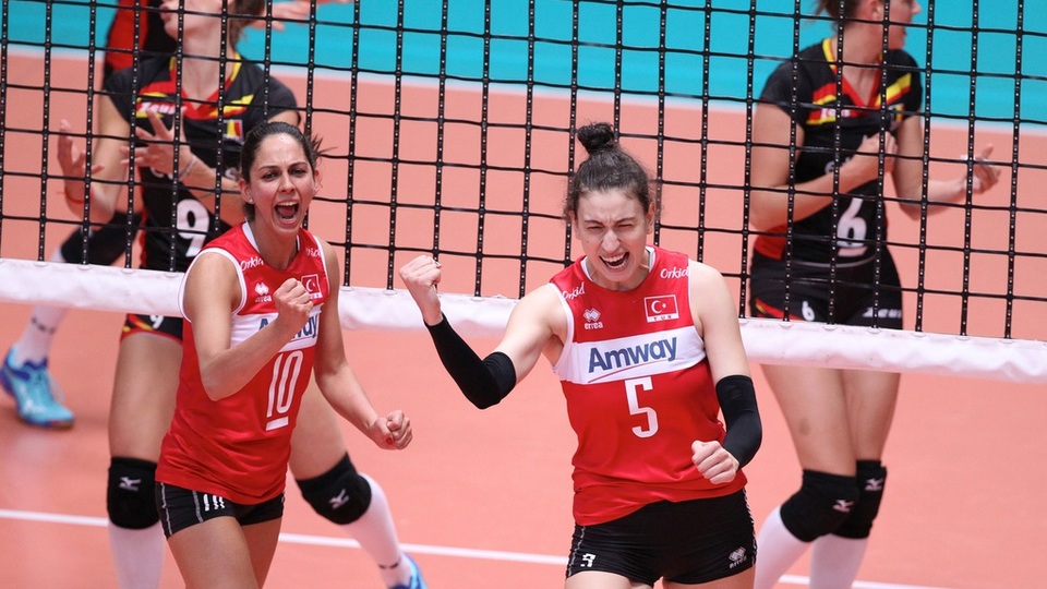 Milli voleybolcular Belçika karşısında