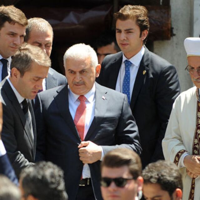 Başbakan Yıldırım, ilk kez Dolmabahçe Ofisi'nde