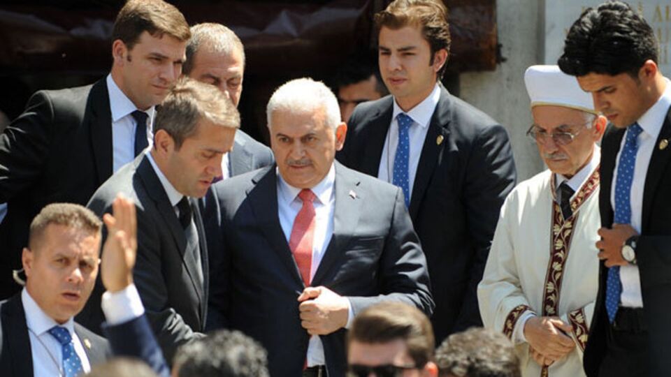Başbakan Yıldırım, ilk kez Dolmabahçe Ofisi'nde
