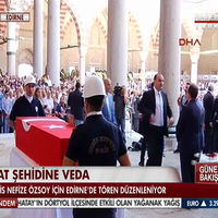 Şehidin eşi yanında Kılıçdaroğlu'nu görünce yerini değiştirdi!