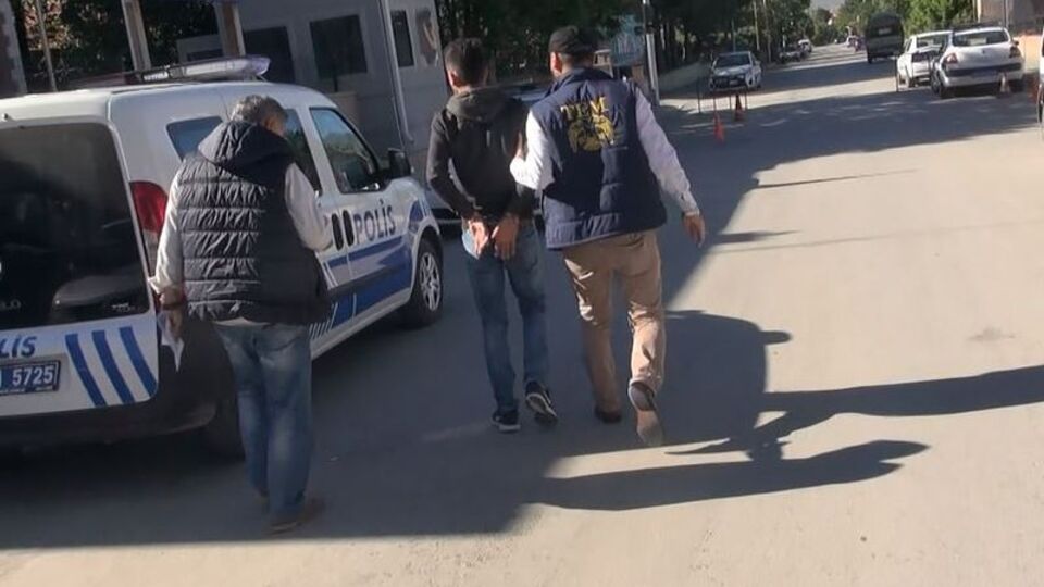 2 örgüte terör operasyonu: 4 gözaltı