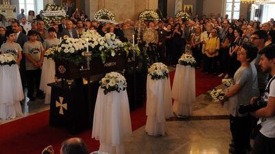 Akademisyen pastacı son yolculuğuna uğurlandı