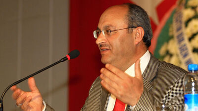 'Namaz kılmayan hayvandır' sözüne çifte özür