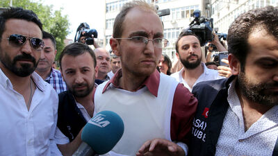 "Bana gazetelerden şifreli mesajlar veriliyordu"