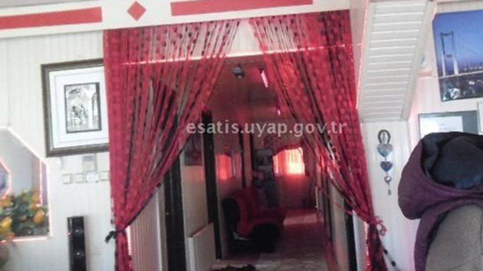 İcradan satılık genelev!