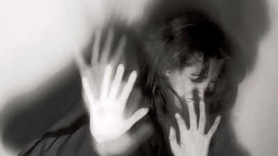 İzmir'de yaşayan kadın mimar evinde saldırıya uğradı