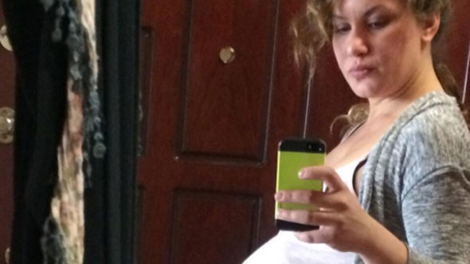 Yıldız Asyalı anne oldu