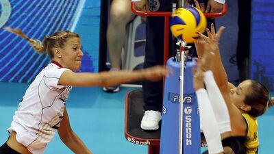 Maren Brinker, İdmanocağı'nda!