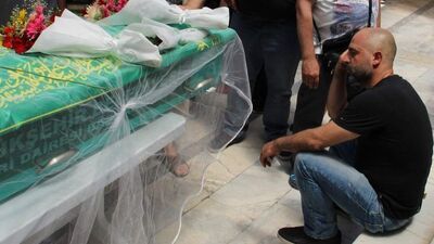 Sık sık aynı cümleyi tekrar etti