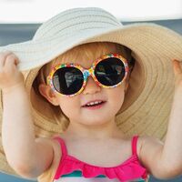 Yazın çocukların göz sağlığı için alınması gereken 5 önlem!