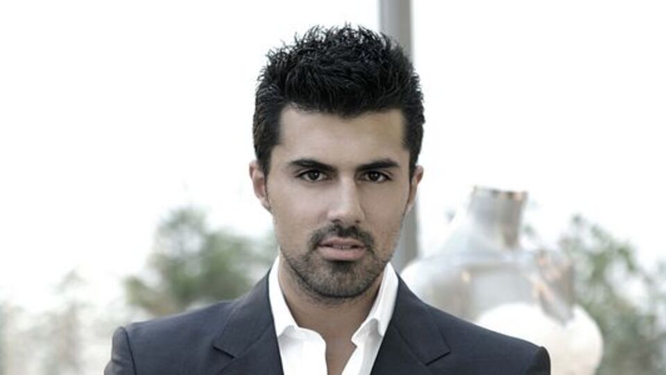 Raşit Bağzıbağlı kimdir?