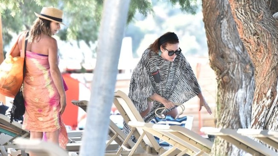 Beach'te sürpriz kutlama