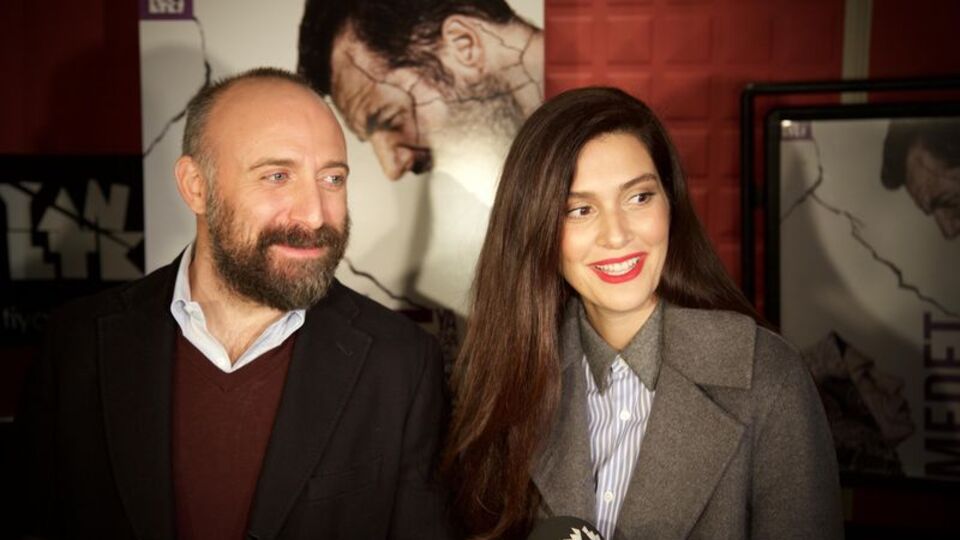 Ünlü çift para basacak